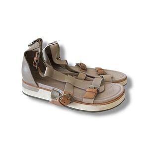 Merrell Roam Mid Buckle Gladiator Style Sandals Moon Women's Size 9 Gorpcore EUC